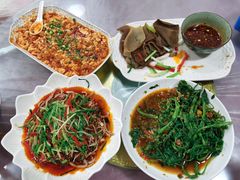 -洪霞餐馆
