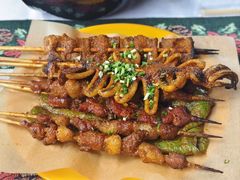 -刘姐啤酒鱼民族演艺餐厅(西街总店)