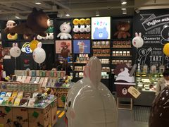 -LINE FRIENDS Garosu-gil Flagship Store