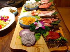 -明洞阿姨·韩式酱蟹烤肉·创意料理(三元桥店)