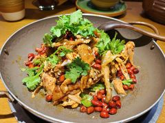 擂辣椒烧手撕鸡-吃饭皇帝大(合生汇店)