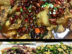 -秦扬居特色菜馆(上王村)