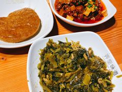 雪菜肉丝浇头-弄堂咪道-饭香·面香·馄饨香(兴梅店)