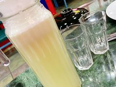 鲜榨梨汁-齐海鱼圣深海石斑鱼火锅店(极地海洋世界店)