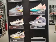 -NIKE上海青浦优选体验店