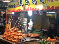 -六合夜市
