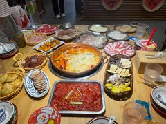 -洱火云南酸菜牛肉火锅(石景山当代商城店)