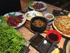 -炼火烤肉店