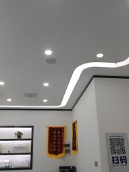 -蕾特恩专业祛痘·皮肤管理