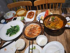 -香山湖家家宴(中山陵店)