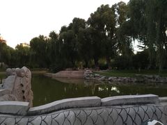 湖边景色-万柳阁小馆·花园餐厅(龙潭湖店)