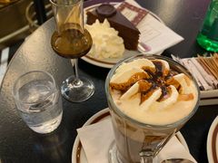 -Cafe Sacher(WIEN)