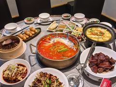 -野山舂·贵州现舂酸汤牛肉(民生路店)
