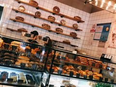 面包甜点陈列柜-81BAKERY(大学路店)