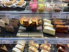 -维也纳国际机场