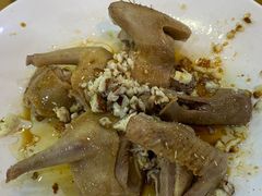 沙姜乳鸽-众源美食(光复阁店)