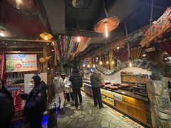 -老牌坊云南鱼豆花火锅(爱建店)