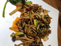 茶树菇爆猪肚-巴蜀风情(西溪欢乐城店)