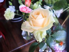 -何兮花店·气球派对鲜花店(马桥银春路万科城店)