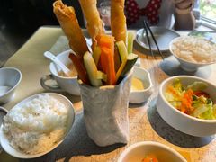 笔筒色拉-穹六人间 people 6(岳阳路店)