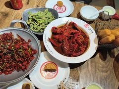 -叶派龙虾•招牌香辣蟹·海鲜(中海国际店)