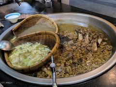 -冯烫烫跷脚牛肉·川菜小馆(武胜西街店)