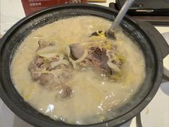 脊骨炖酸菜-东方饺子王(和平里店)