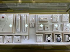-海星奢选二手奢侈品手表包包鉴定回收寄卖(墨玉南路店)