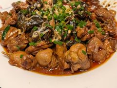 飞机炸坦克-7号院家宴.烧鸽子(门头沟店)