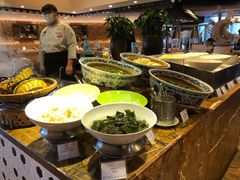 自助取餐区-广州中心皇冠假日酒店-环市食坊·海鲜自助餐厅