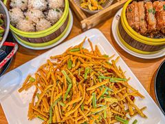 -莲餐厅·湖北菜·藕汤是头牌(愚园路店)