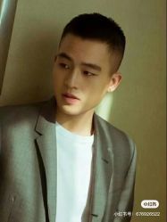 -时尚殿堂明星门店