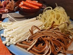 -周小明火锅(黑金冠社区店)