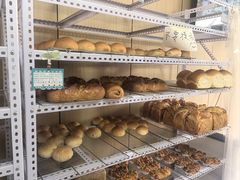 -秀云俄罗斯列巴屋(军星小区店)