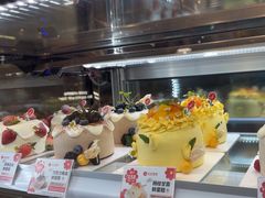 -花花卷卷·鲜食蛋糕(静安久光百货店)