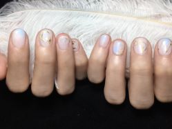 -一笔绣狂草美甲坊