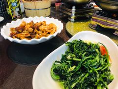 -刘胖子家常菜·蹄花焖藕(中央花园店)