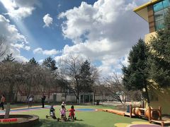 -红黄蓝幼儿园(富苑华城园)