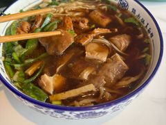 -镇南锅盖面馆(解放路店)