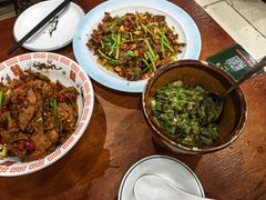 -湖南人家湘菜馆(镇江路店)