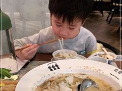 -渔语鱼新川菜Bistro(万象天地店)