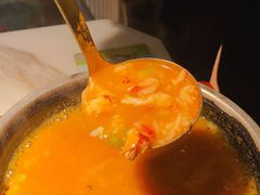 招牌小龙虾红汤泡饭-蜜桃花开·中西融合菜E&W(南长街店)