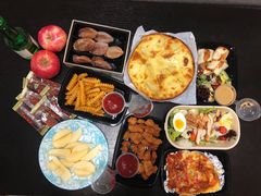 -悦享绿山墙西餐厅