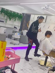 -小齐发型Star~salon