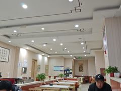 -晋合湘山西刀削面(中冀斯巴鲁大厦店)