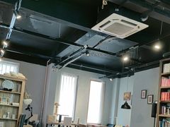 -房角石咖啡与书(吉大南校店)