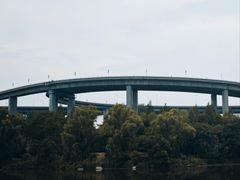 -镇江润扬大桥酒店