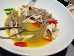 泡椒鲜菌烩滑肉-柴门头啖汤·经典川菜·慢火汤品(锦城万达店)