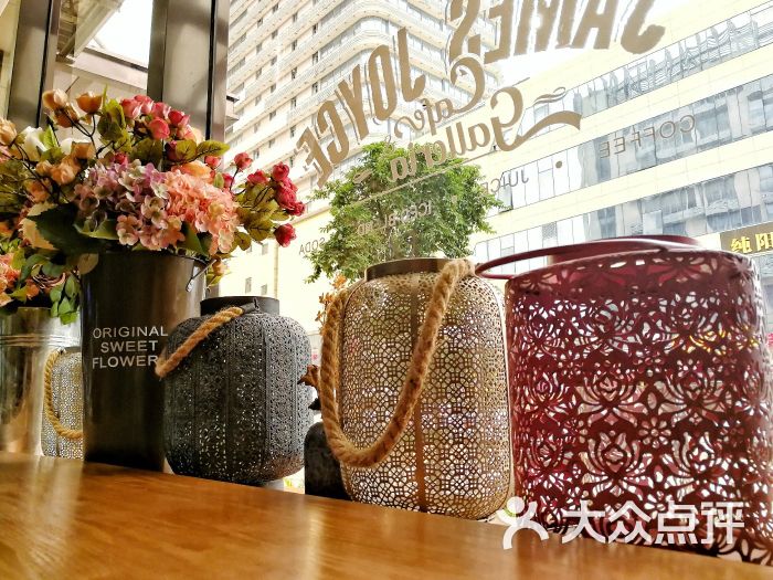 james joyce coffetel喆啡馆餐具摆设图片 - 第9张