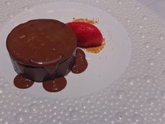 熔岩巧克力蛋糕-福楼法餐厅FLO